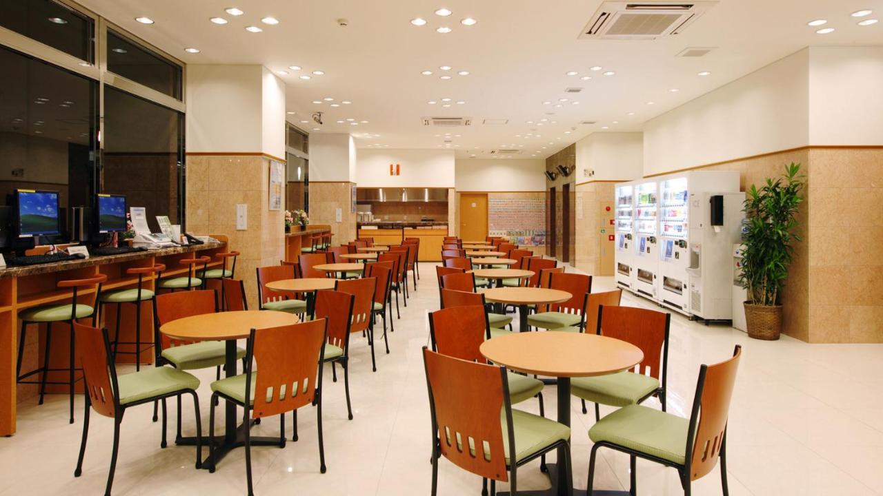 Toyoko Inn Sasebo Ekimae Экстерьер фото
