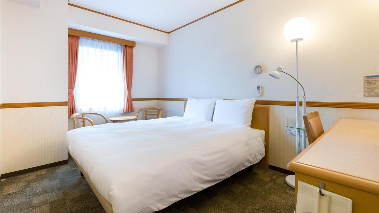 Toyoko Inn Sasebo Ekimae Экстерьер фото